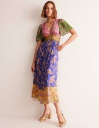 Boden Empire Ruched Maxi Dress in Cashmere Rose, Wild Paisley / colour block printed angel sleeve dresses