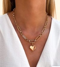 ABBOTT LYON Heart Figaro Chain Necklace (Gold) – luxe style chunky chains with pendants – jewellery / hearts