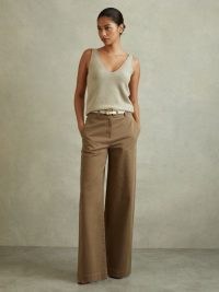 REISS EVA COTTON BLEND WIDE LEG TROUSERS in DARK CAMEL ~ women’s casual brown relaxed fit trouser