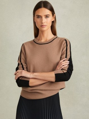 Reiss ANNIE WOOL BLEND COLOURBLOCK CREW NECK JUMPER WITH CASHMERE MINK/BLACK / women’s luxe colour block jumpers