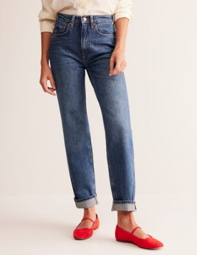 Boden High Rise Straight Leg Jeans in Mid Wash | women’s blue denim fashion