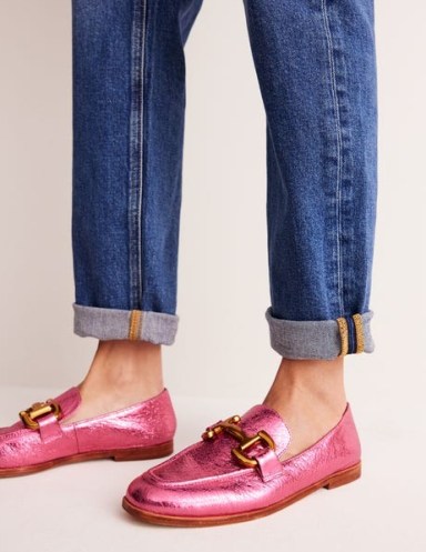 Boden Iris Snaffle Loafers in Bright Pink Metallic leather