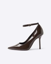 RIVER ISLAND Brown ankle strap heeled court shoes ~ glossy pointed toe stiletto courts