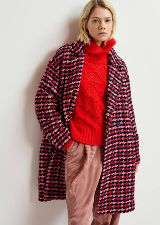 ESSENTIEL ANTWERP Giral Oversized Wool Mix Coat in Old Navy / women’s red and blue textured check print coats / womens relaxed autumn and winter outerwear