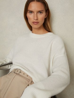 Reiss Martha Wool-Blend Crew Neck Jumper in Cream | women’s luxe style relaxed fit jumpers