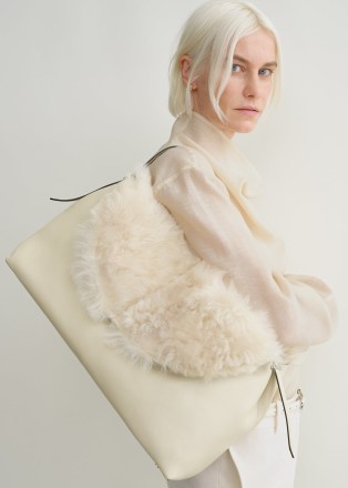 TOTEME Shearling bag in ecru ~ luxe large off white leather shouler bags