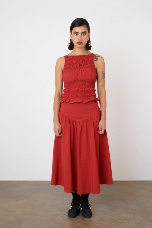 peachy den The Deba Midi Skirt in Tomato ~ red fit and flared hemline skirts