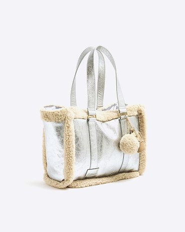 River Island Silver Faux Fur Trim Shopper Bag – fake fur trimmed tote bags – shoppers with fluffy textured edges